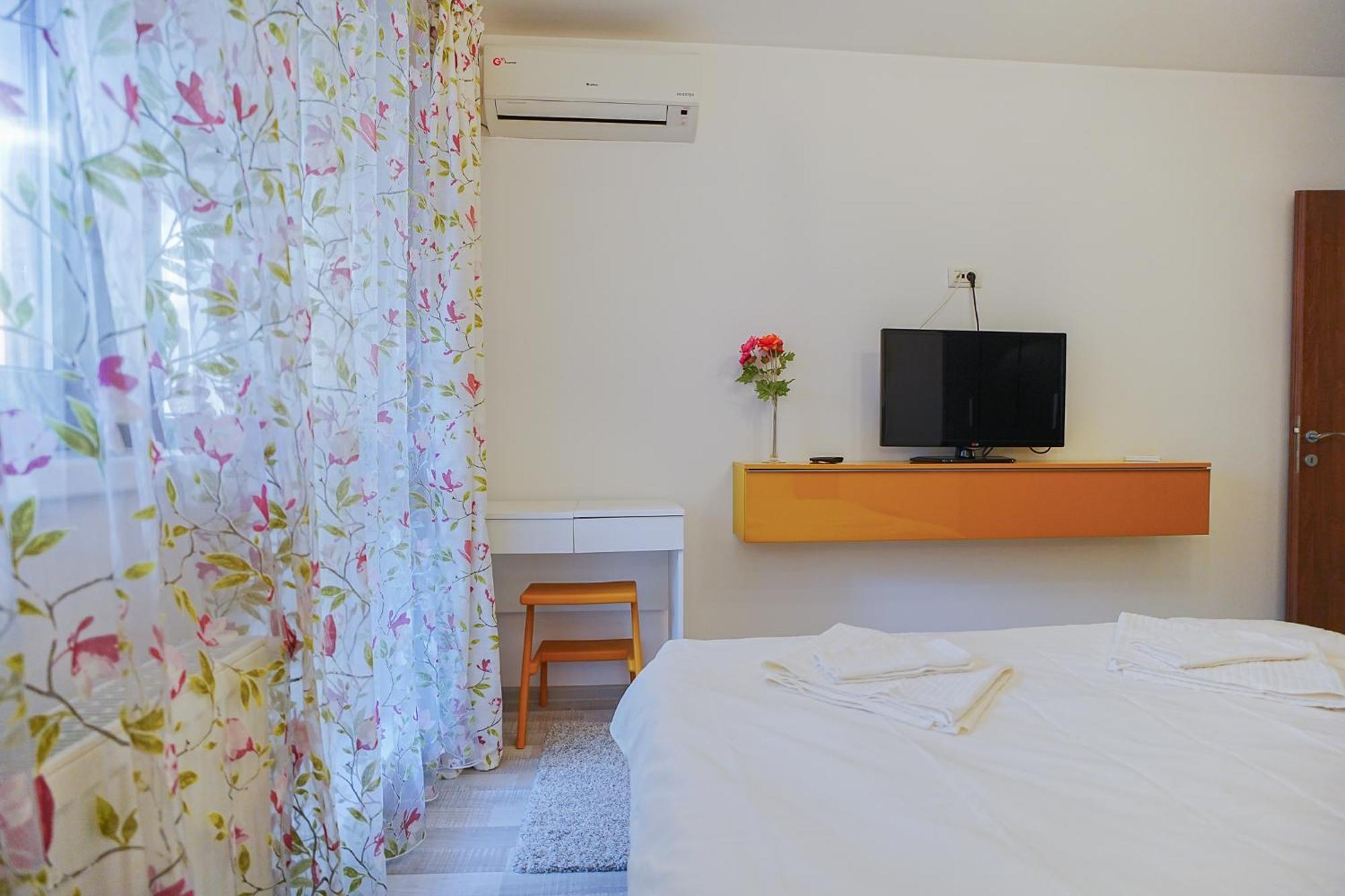 Hideaway Near Parliament Building Apartment Bucharest Exterior photo